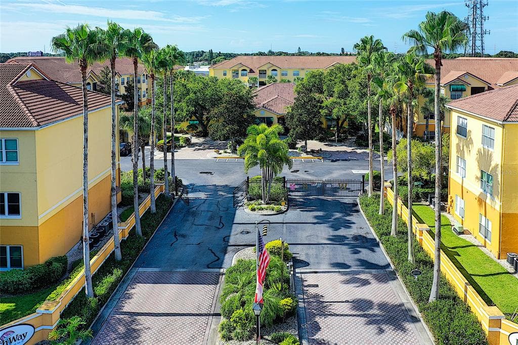 10764 70TH AVENUE UNIT 8107 SEMINOLE, FL 33772