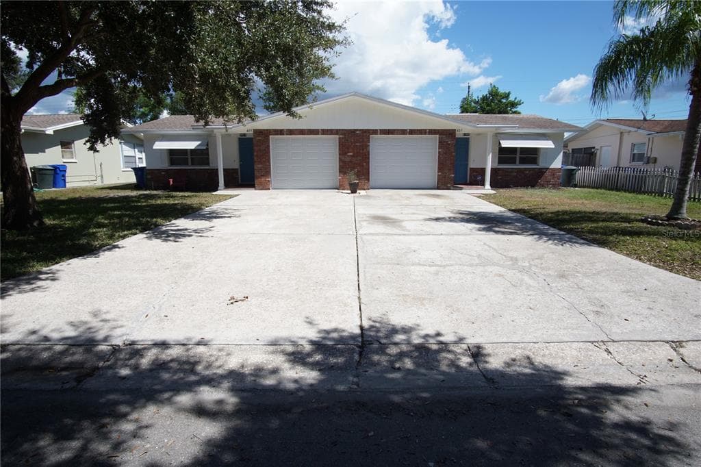 407 MARJON AVENUE DUNEDIN, FL 34698