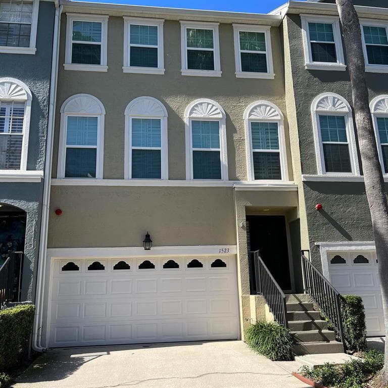 1523 PLEASANT HARBOUR WAY TAMPA, FL 33602