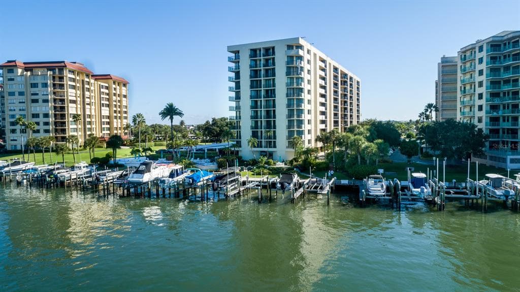 690 ISLAND WAY UNIT 1010 CLEARWATER, FL 33767