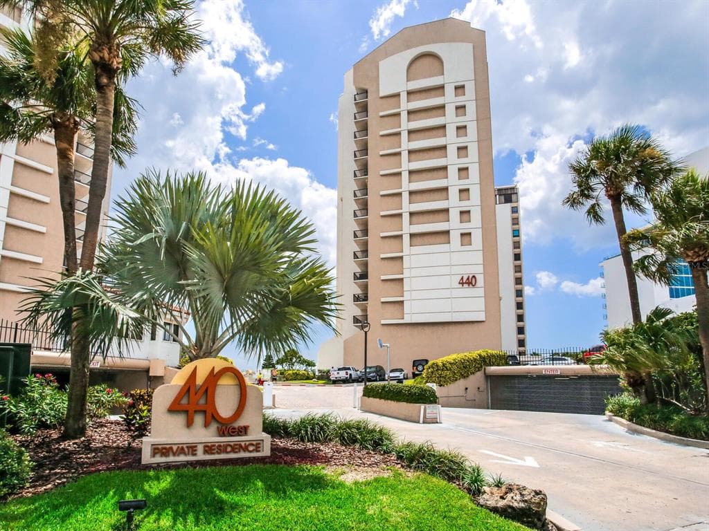440 S GULFVIEW BOULEVARD UNIT 801 CLEARWATER, FL 33767