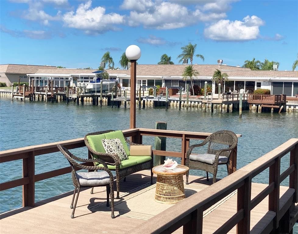 623 BOCA CIEGA POINT BOULEVARD S UNIT 1004 ST PETERSBURG, FL 33708