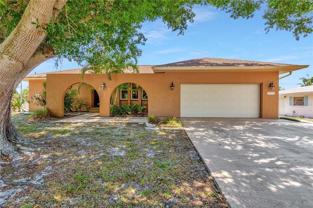 1795 EDITH AVENUE ENGLEWOOD, FL 34223