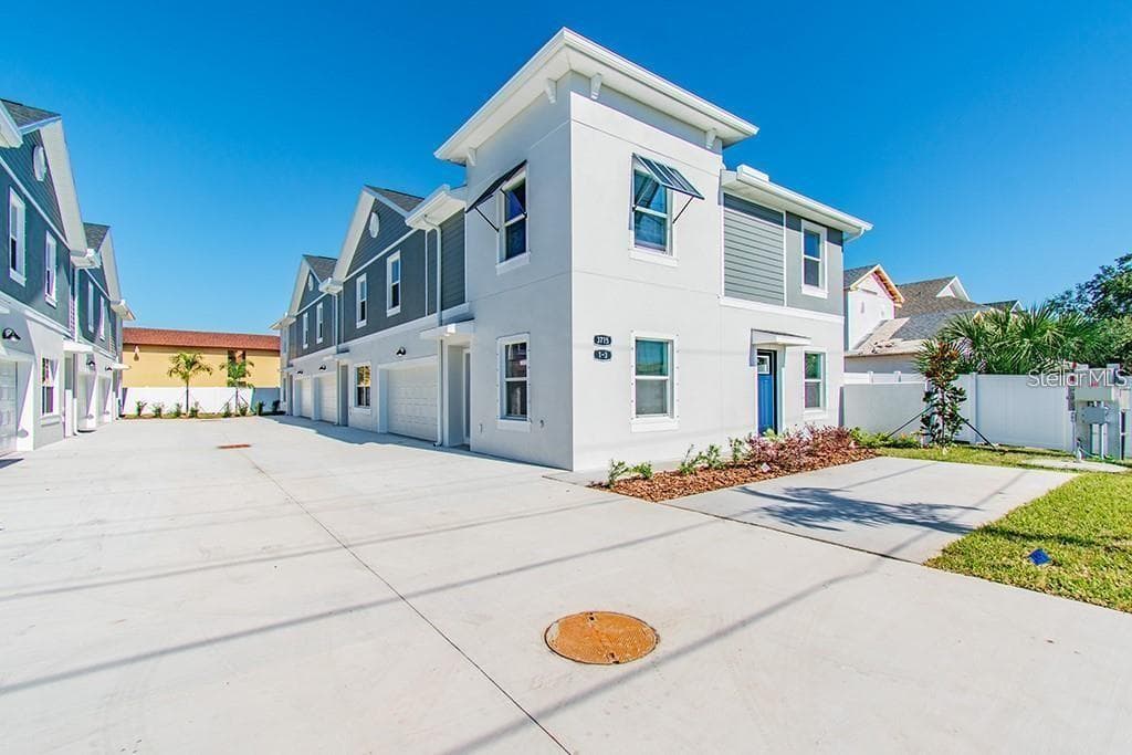 3715 W WISCONSIN AVENUE UNIT 3 TAMPA, FL 33611
