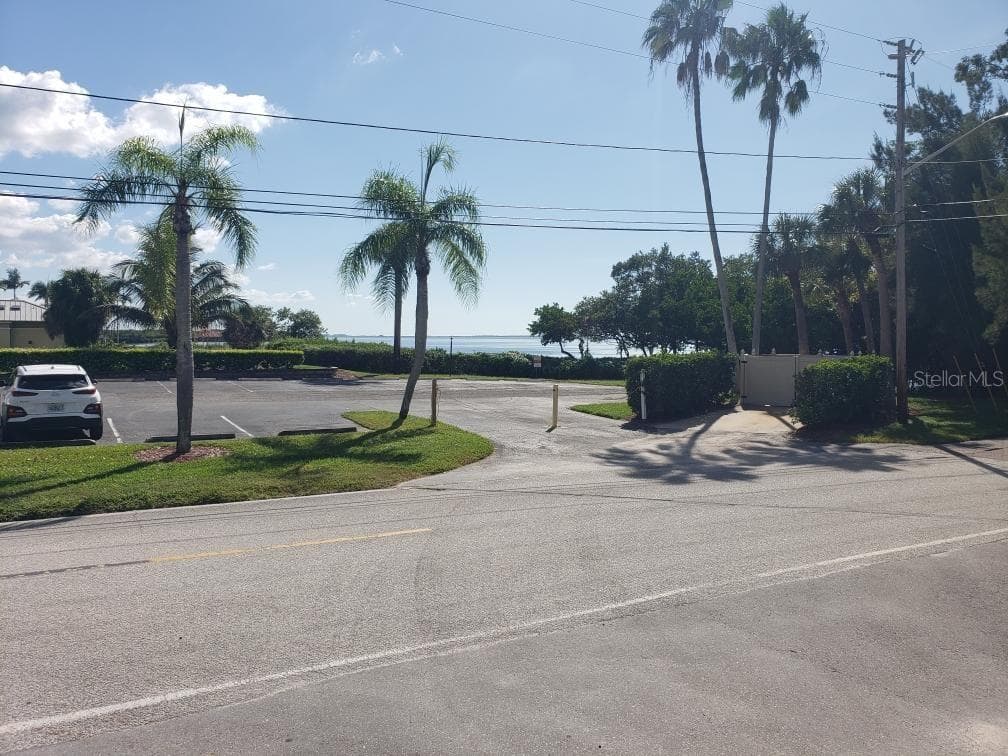 SHORE DRIVE TARPON SPRINGS, FL 34689