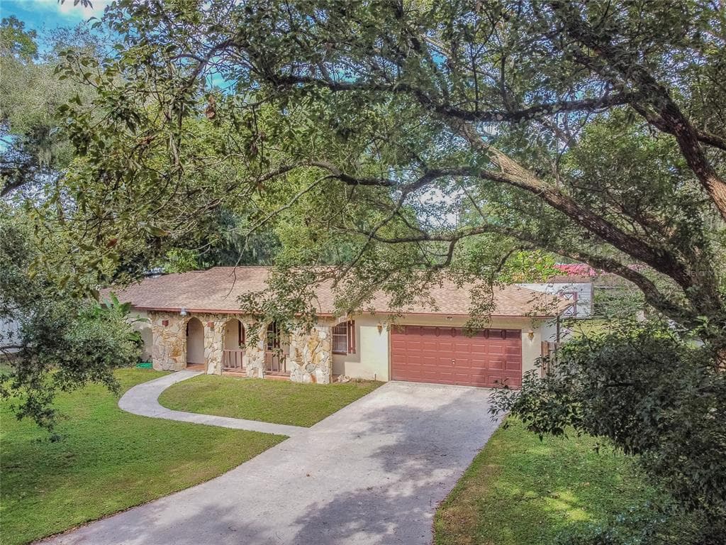 508 LISA LANE BRANDON, FL 33511