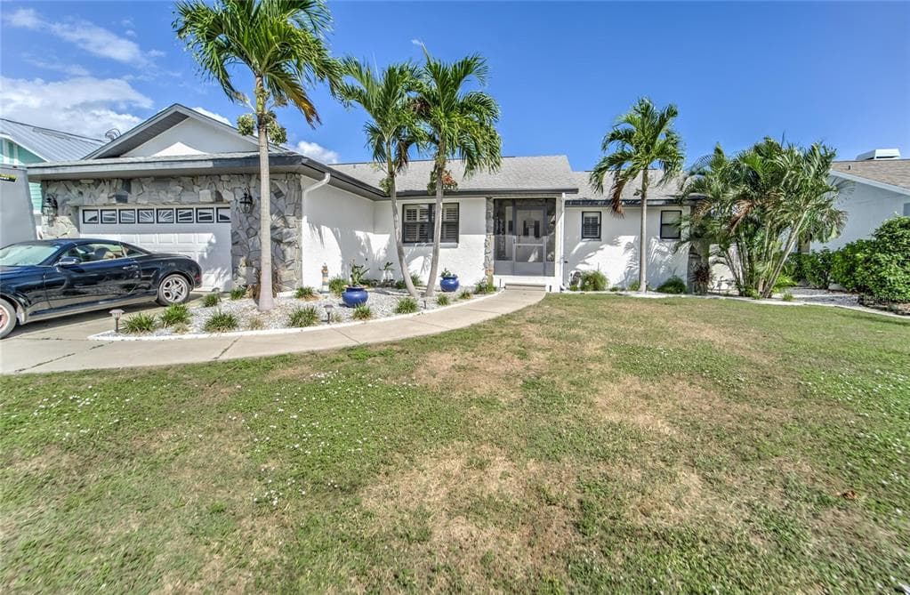 743 KINGSTON COURT APOLLO BEACH, FL 33572