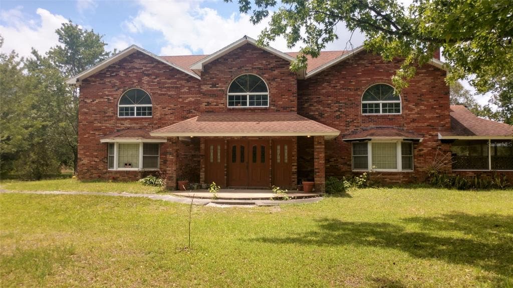 1899 SPRUCE CREEK CIRCLE N