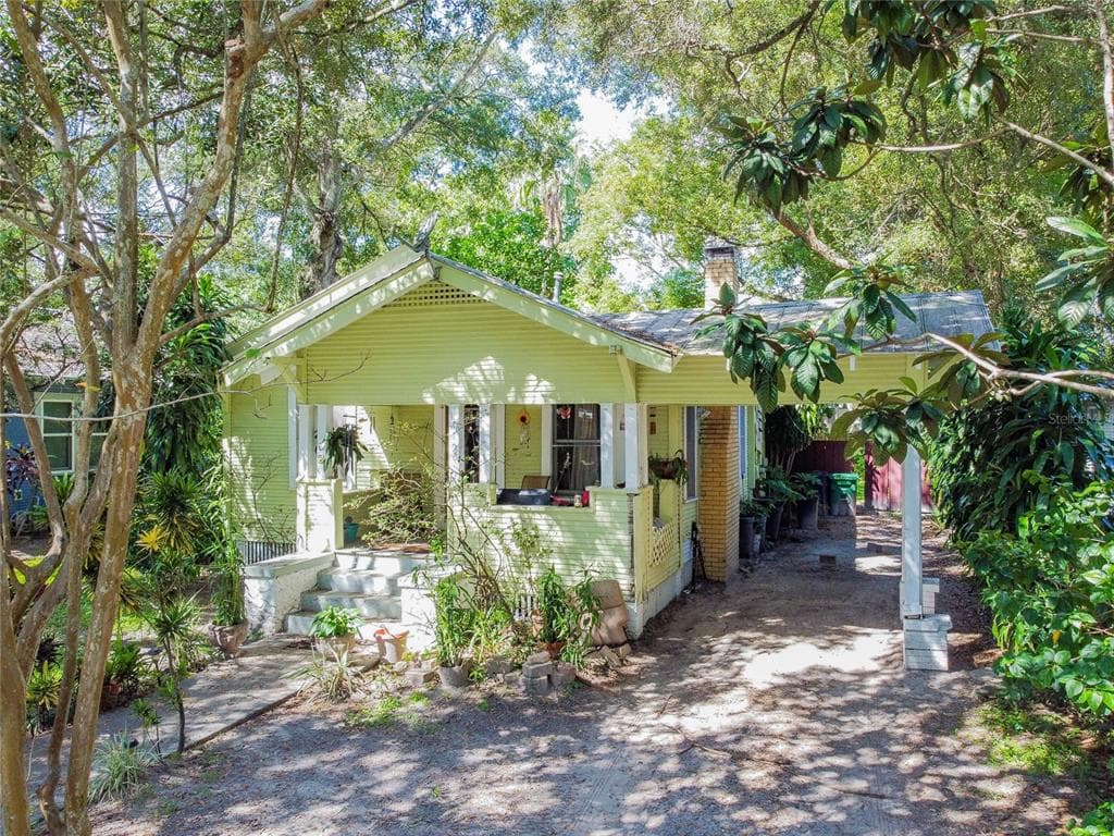 119 W NORTH STREET TAMPA, FL 33604