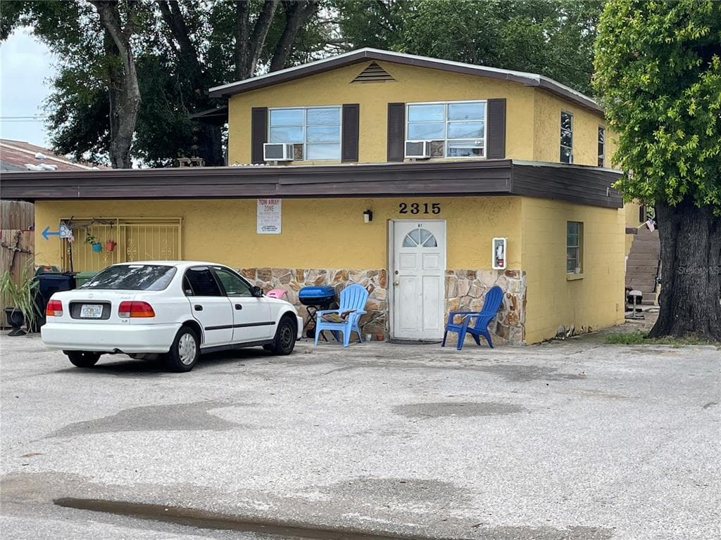 2315 W RIO VISTA AVENUE TAMPA, FL 33603