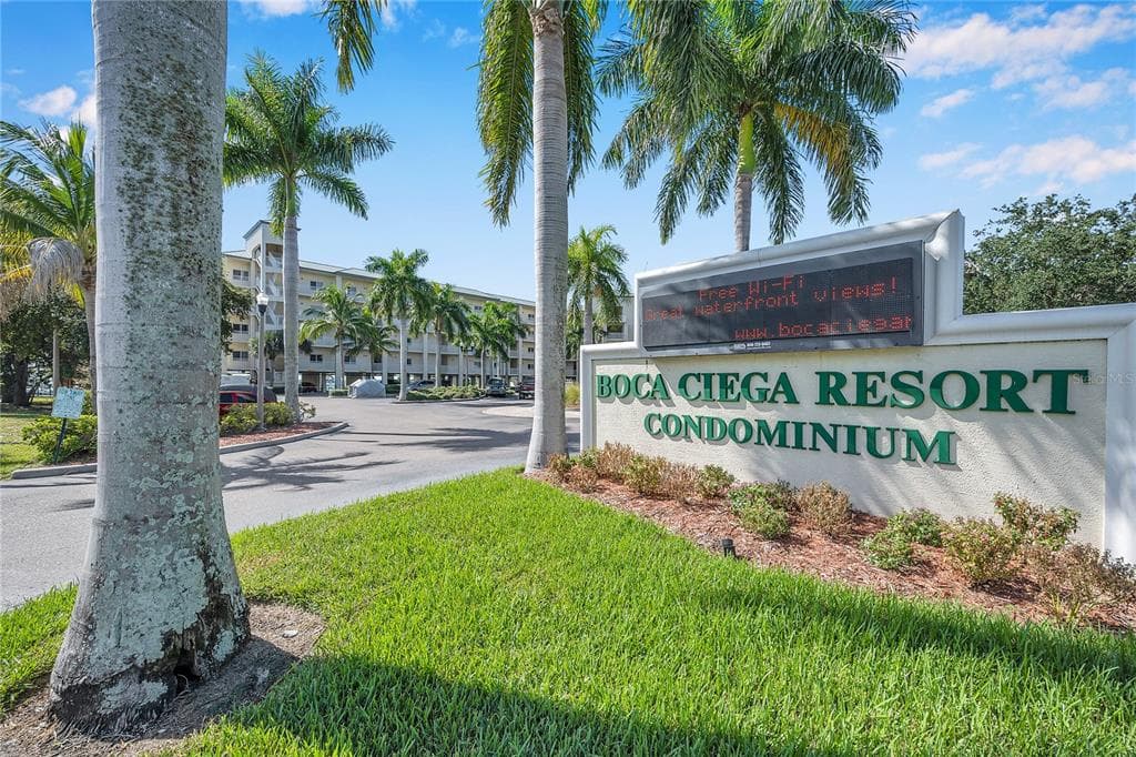8800 BAY PINES BOULEVARD UNIT 117 ST PETERSBURG, FL 33709