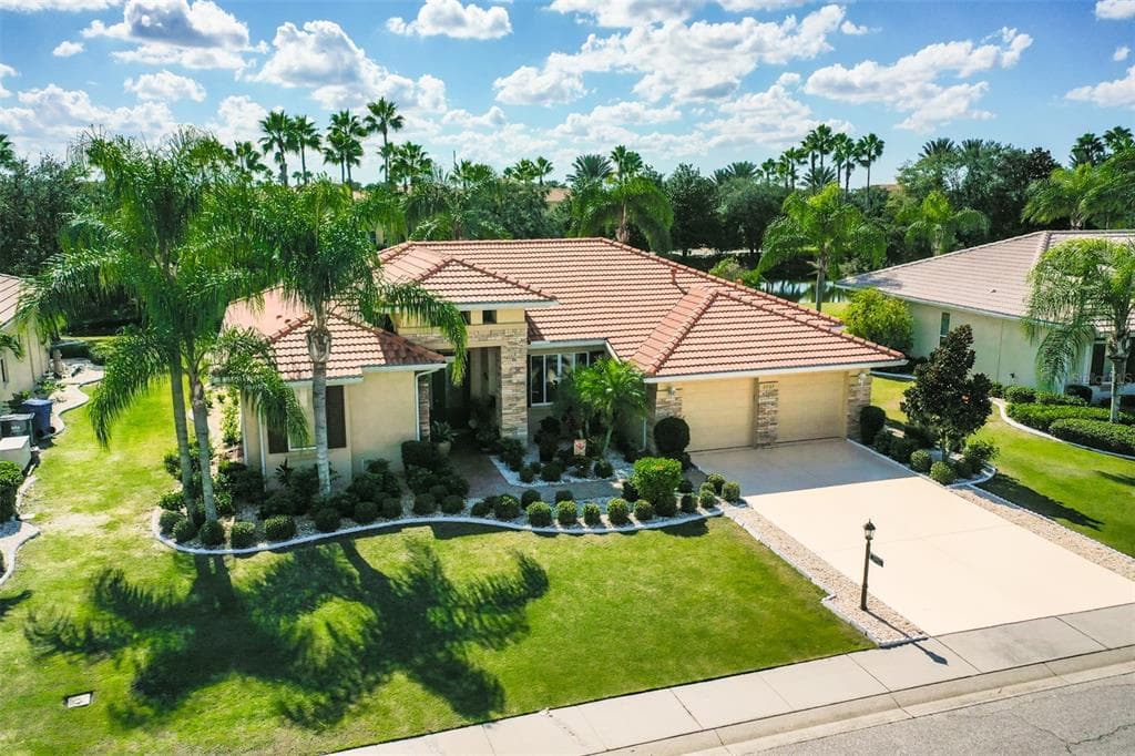 2207 MYRTLE VISTA COURT SUN CITY CENTER, FL 33573