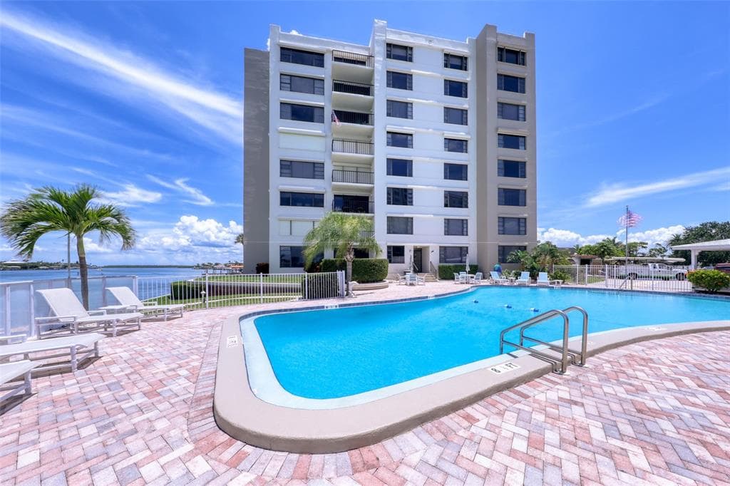 750 ISLAND WAY UNIT 602