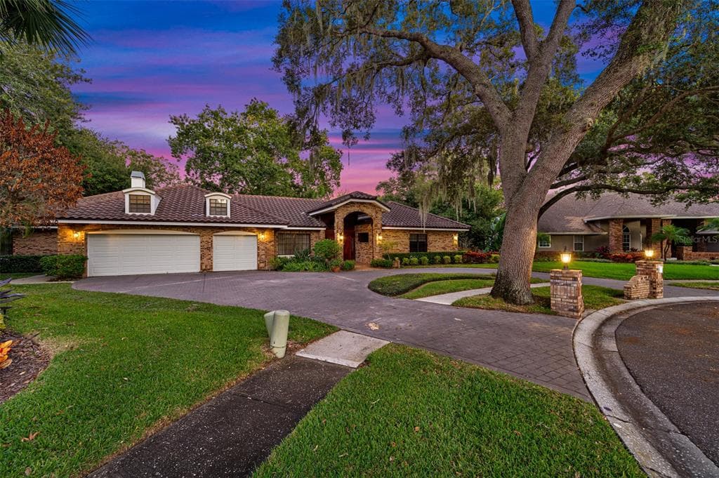 2889 CHELSEA PLACE S CLEARWATER, FL 33759