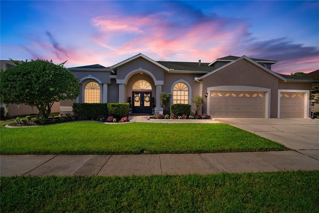 1331 DEERBOURNE DRIVE WESLEY CHAPEL, FL 33543