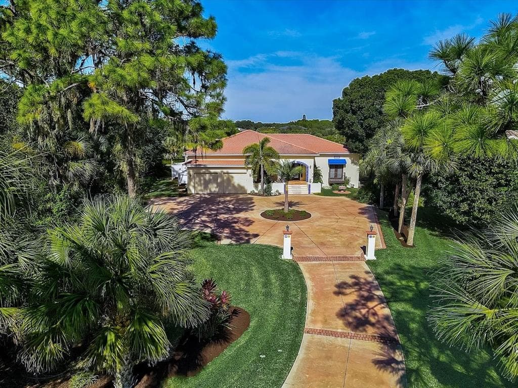 1147 KINGS WAY DRIVE NOKOMIS, FL 34275