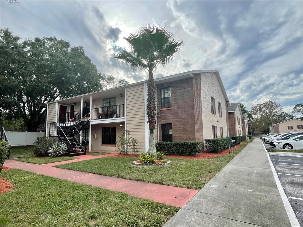 21032 VOYAGER BOULEVARD UNIT C-1 LAND O LAKES, FL 34638