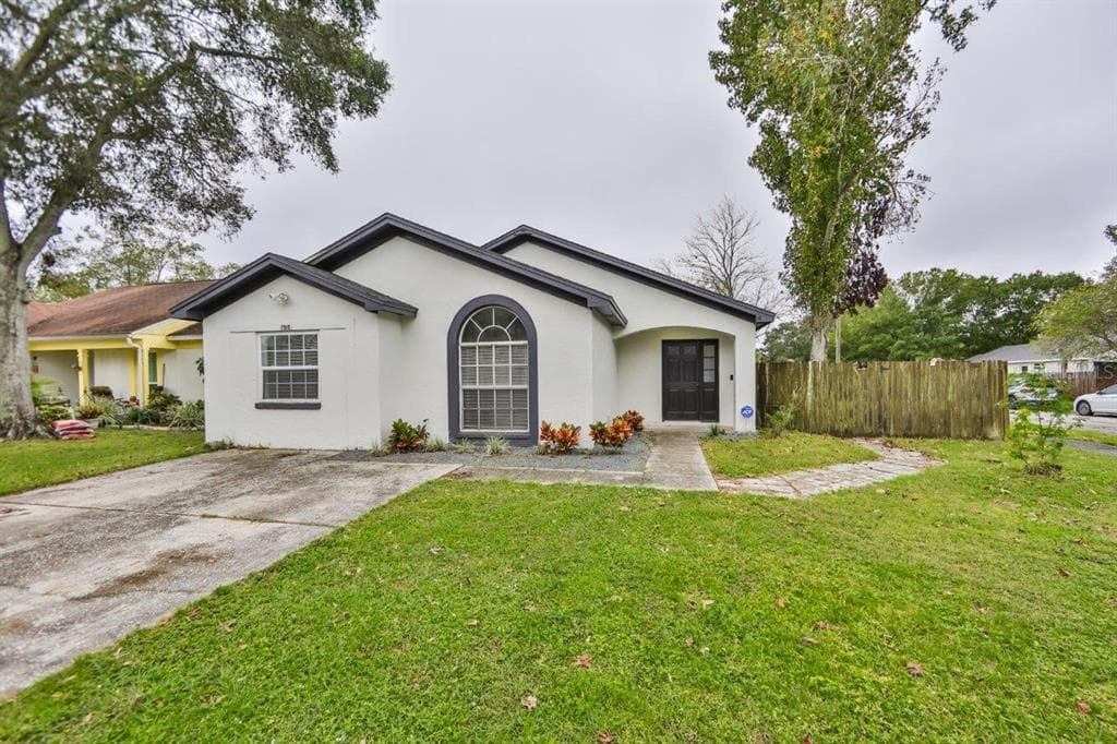 7915 GEORGE WASHINGTON LANE