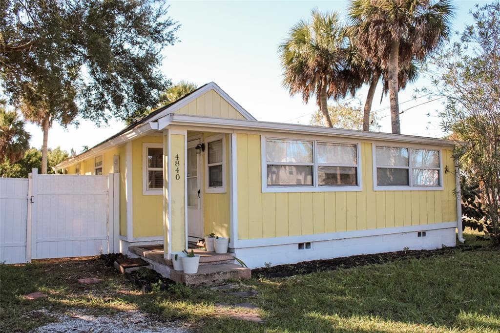 4840 LIMESTONE DRIVE PORT RICHEY, FL 34668