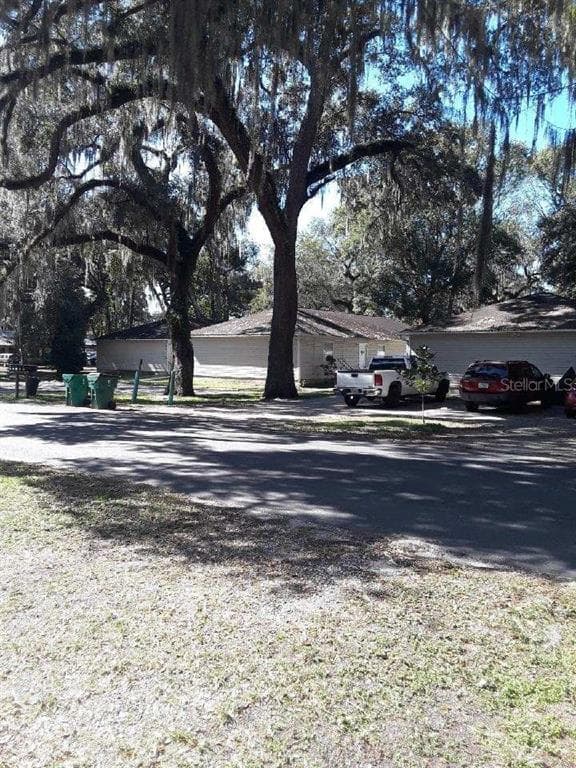4921 5TH STREET ZEPHYRHILLS, FL 33542