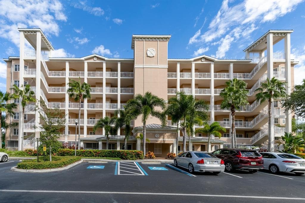 7069 KEY HAVEN ROAD UNIT 504 SEMINOLE, FL 33777