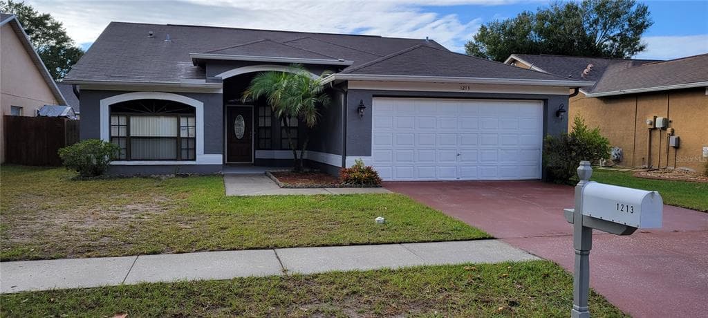 1213 GRASSY MEADOW PLACE BRANDON, FL 33511