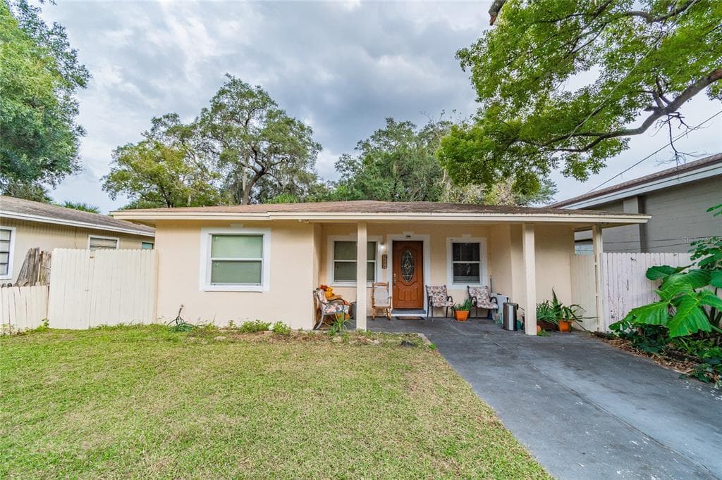 8609 N 11TH STREET TAMPA, FL 33604