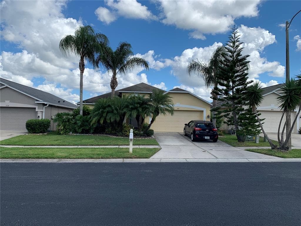 4142 EDENROCK PLACE WESLEY CHAPEL, FL 33543