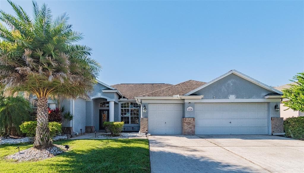 1528 CROOKED STICK DRIVE VALRICO, FL 33596
