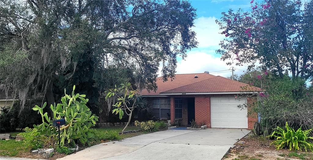 5218 SENECA AVENUE TEMPLE TERRACE, FL 33617