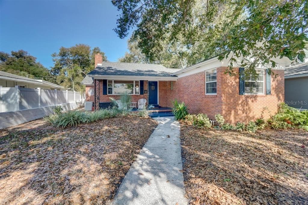 175 22ND AVENUE N ST PETERSBURG, FL 33704