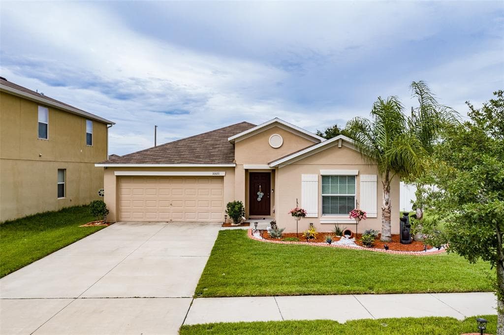 10601 STANDING STONE DRIVE WIMAUMA, FL 33598