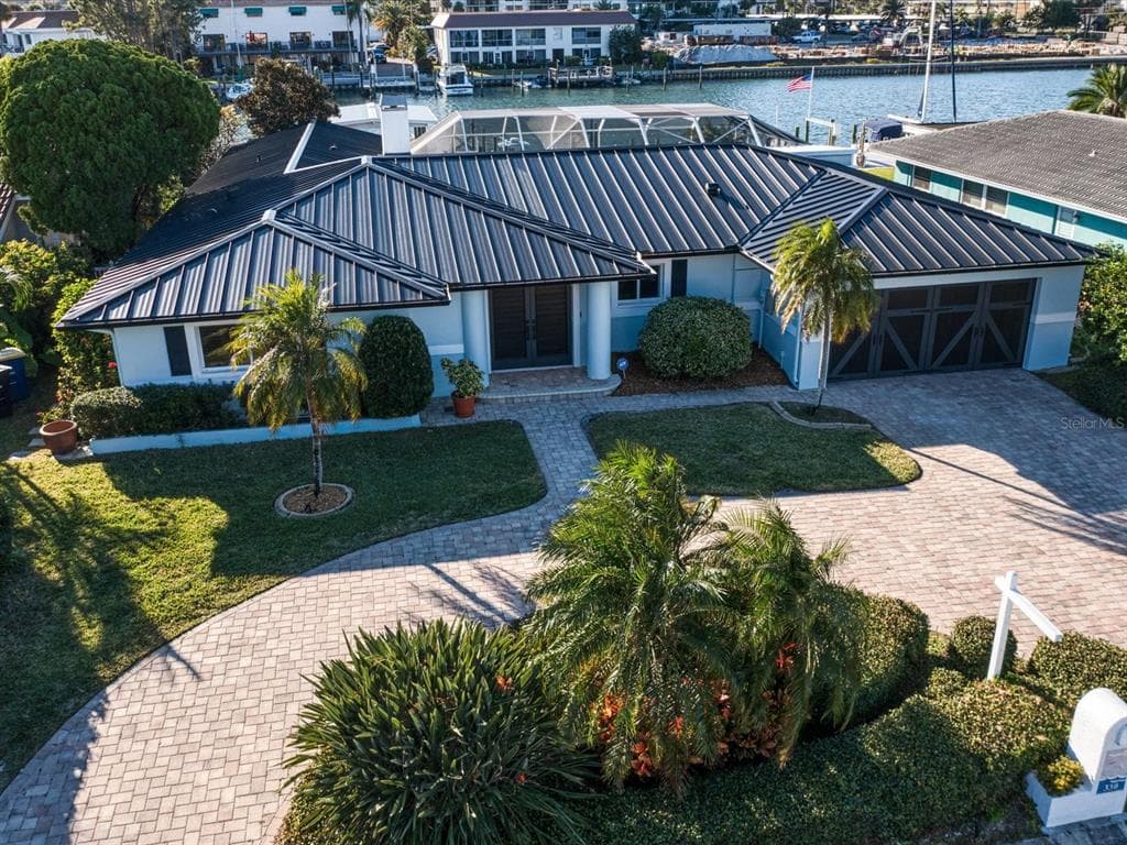 330 LEEWARD ISLAND CLEARWATER, FL 33767