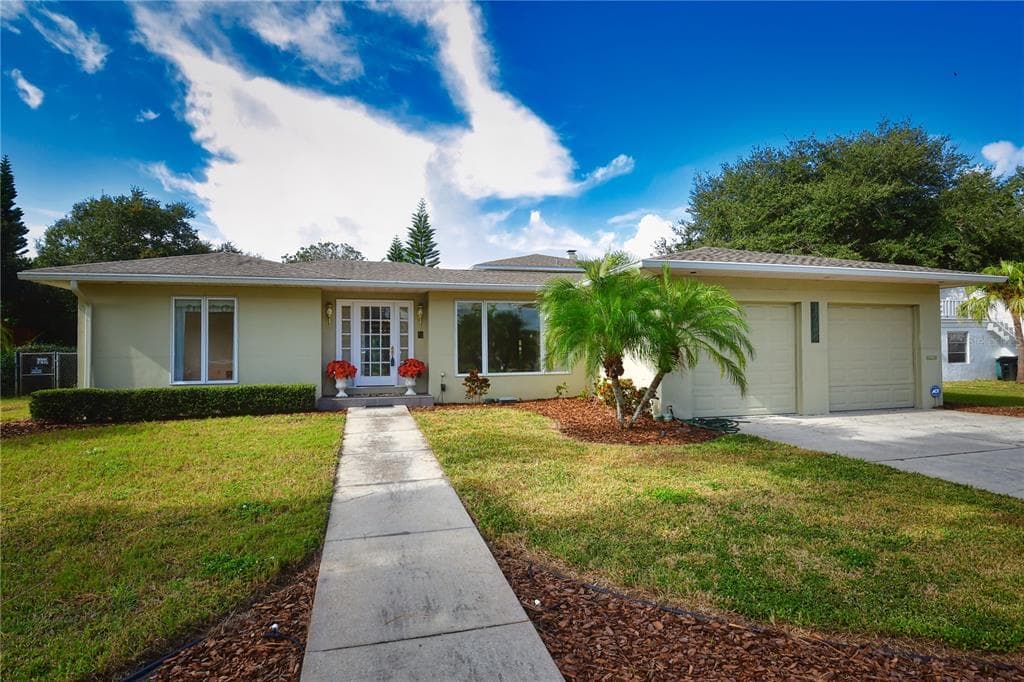 1736 MAGNOLIA ROAD BELLEAIR, FL 33756