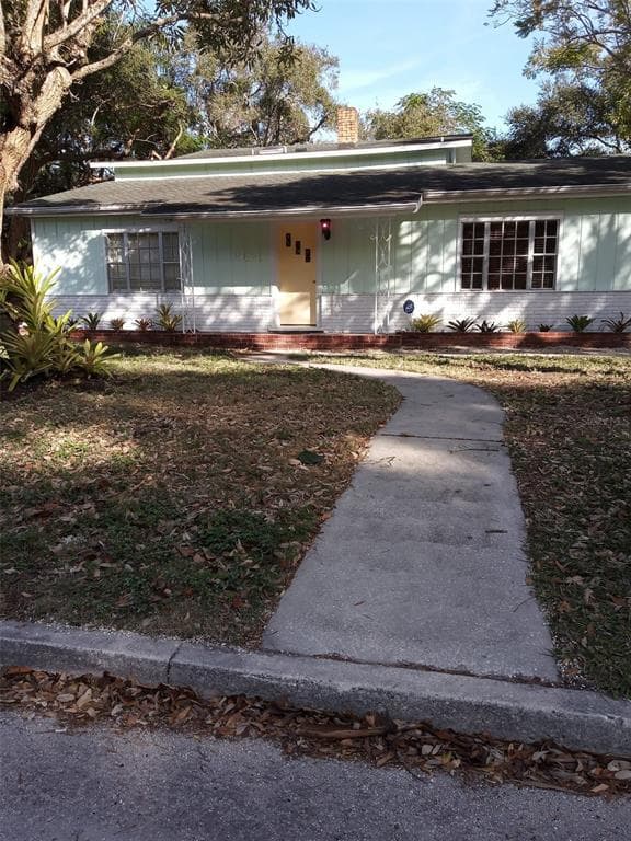 2620 10TH AVENUE W BRADENTON, FL 34205