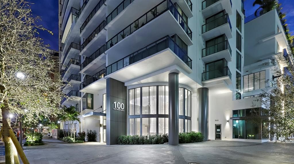 100 1ST AVENUE N UNIT 2005 ST PETERSBURG, FL 33701