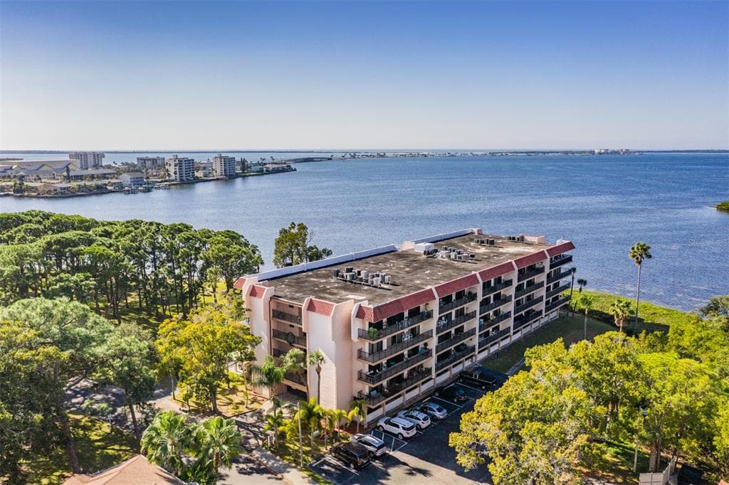 2700 BAYSHORE BOULEVARD UNIT 11103