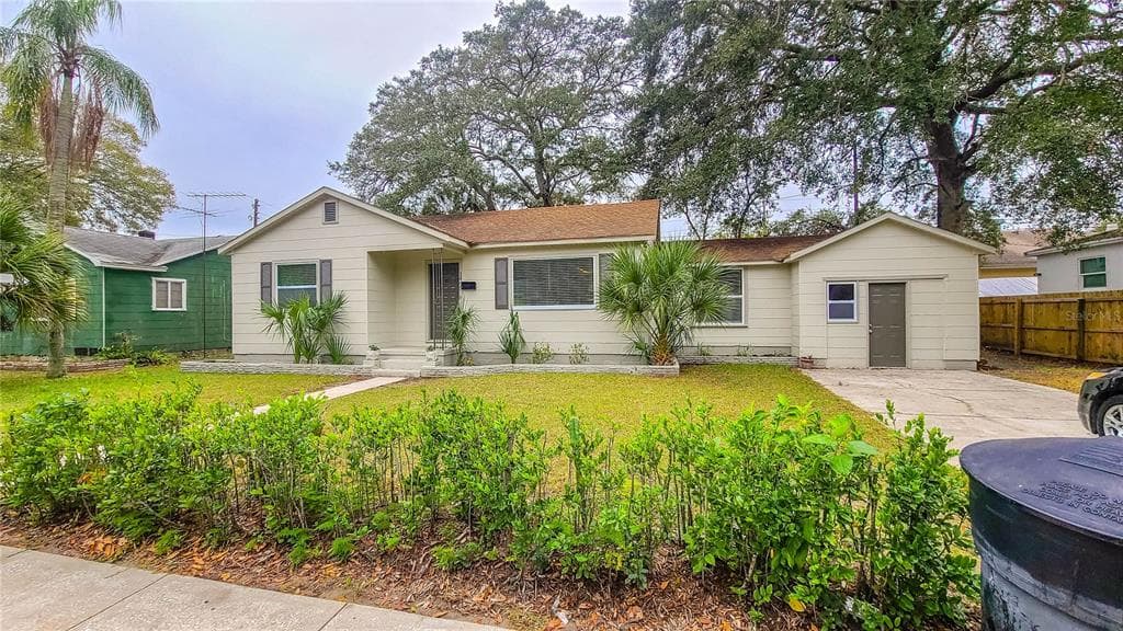 1465 15 STREET S ST PETERSBURG, FL 33705