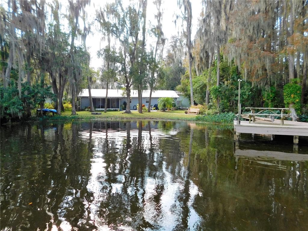 21880 PINEYWOOD LOOP LAND O LAKES, FL 34639