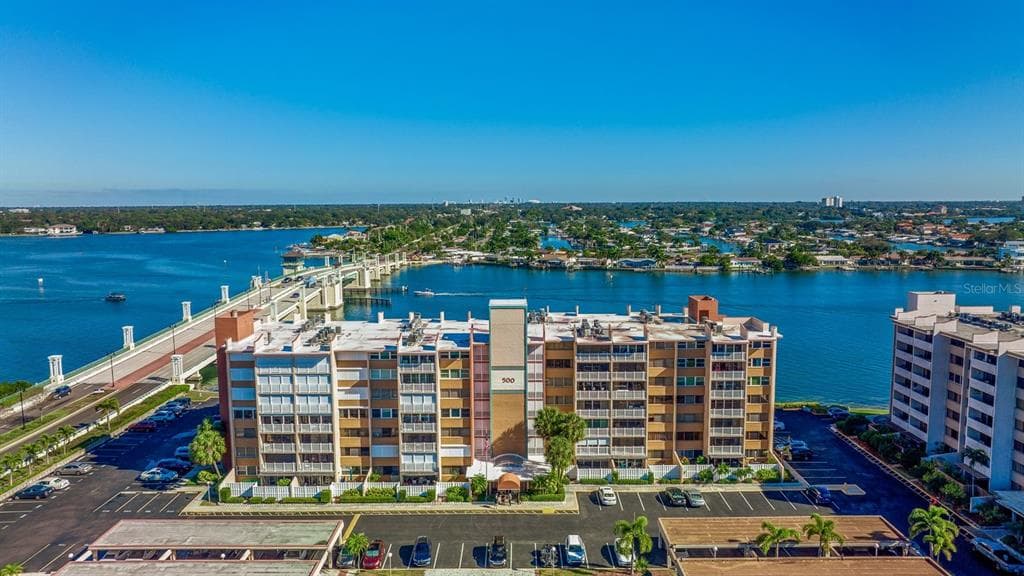 500 TREASURE ISLAND CAUSEWAY UNIT 307 TREASURE ISLAND, FL 33706