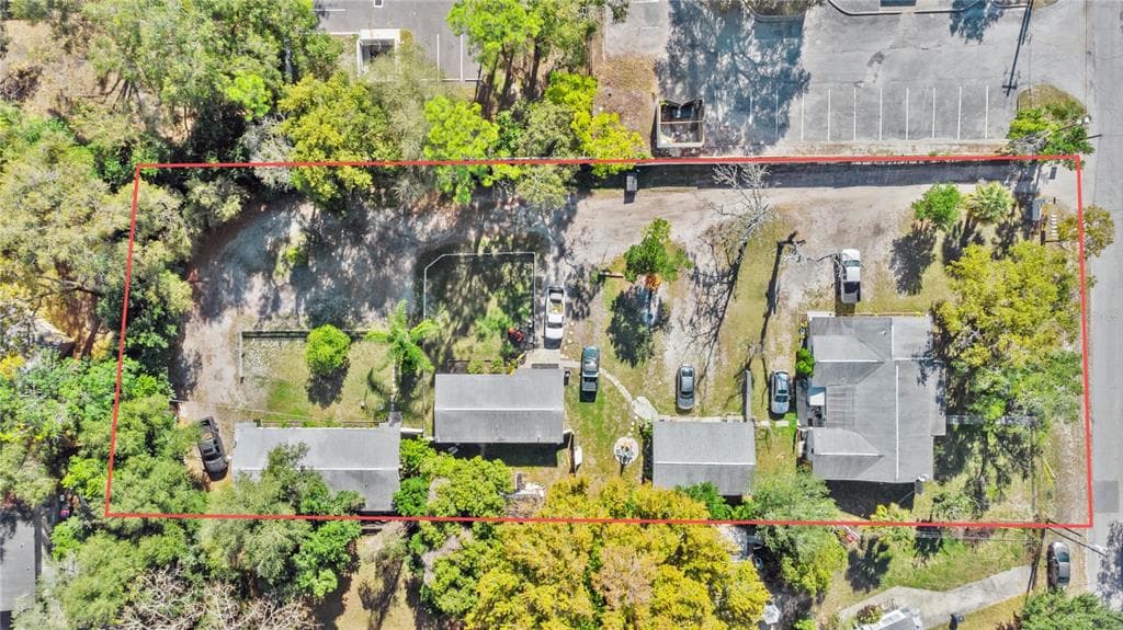 1402 MALUHIA DRIVE TAMPA, FL 33612