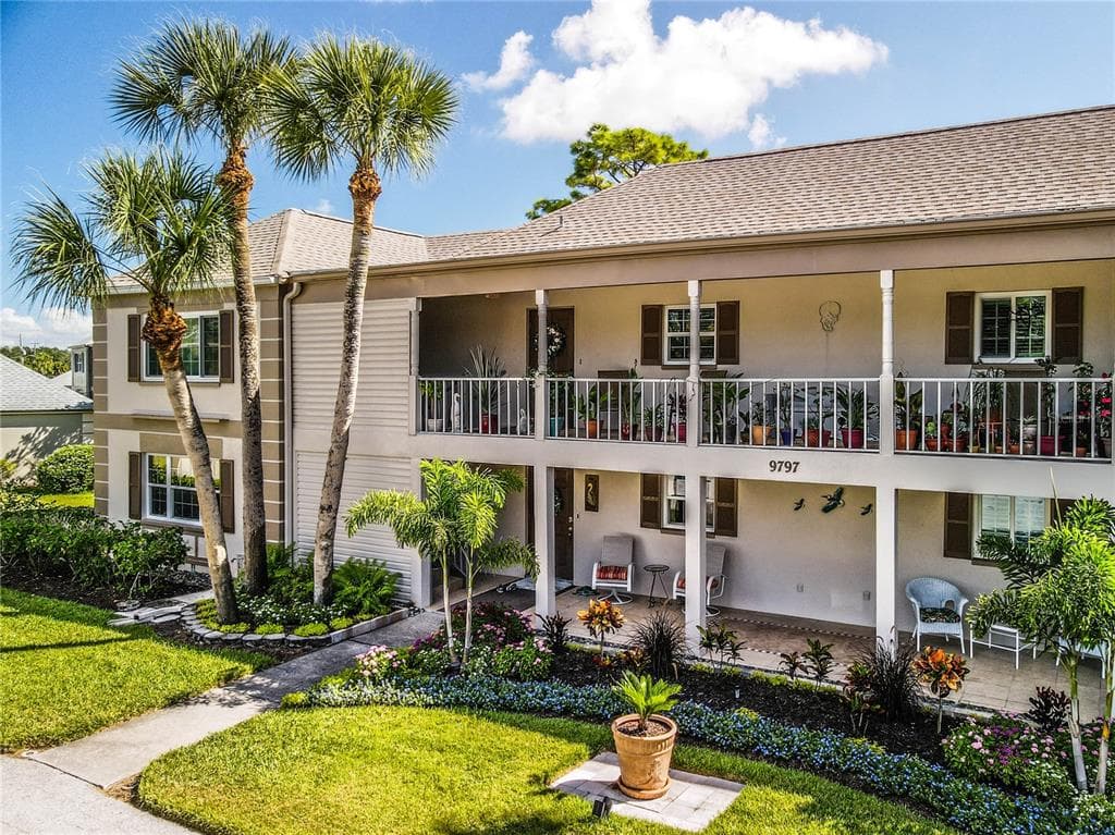 9797 BARDMOOR BOULEVARD UNIT B LARGO, FL 33777