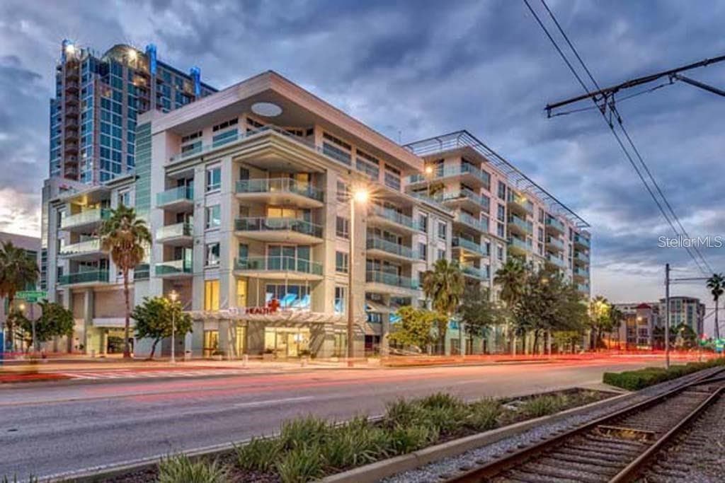 111 N 12TH STREET UNIT 1621 TAMPA, FL 33602