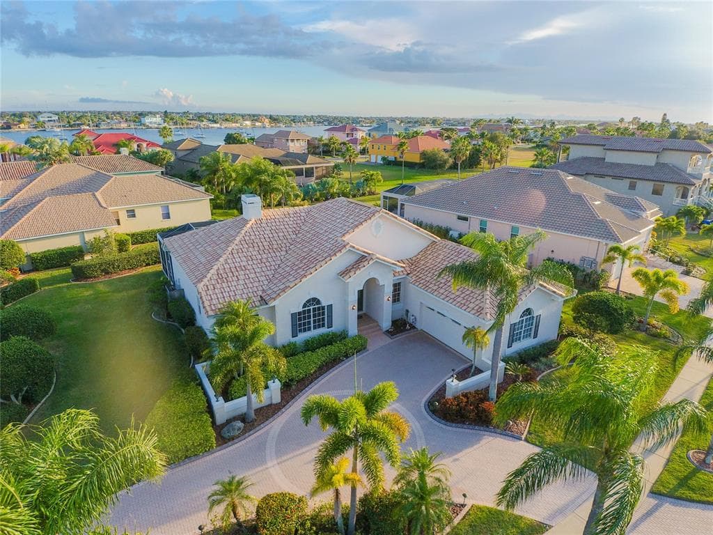 6456 RUBIA CIRCLE APOLLO BEACH, FL 33572