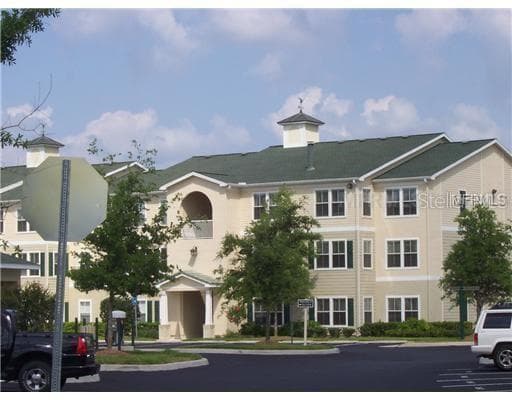 18511 BRIDLE CLUB DRIVE UNIT 18511 TAMPA, FL 33647