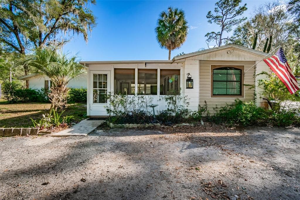 34006 RIDGE MANOR BOULEVARD DADE CITY, FL 33523