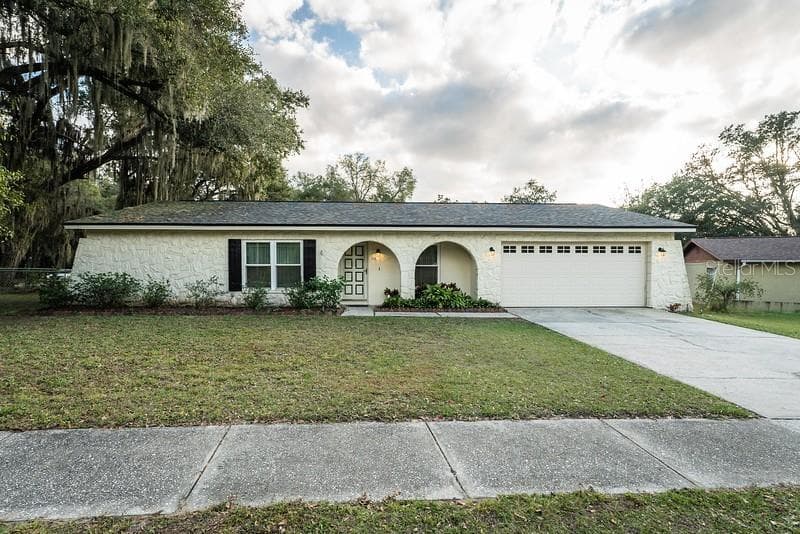 502 VALLEY HILL DRIVE UNIT B BRANDON, FL 33510