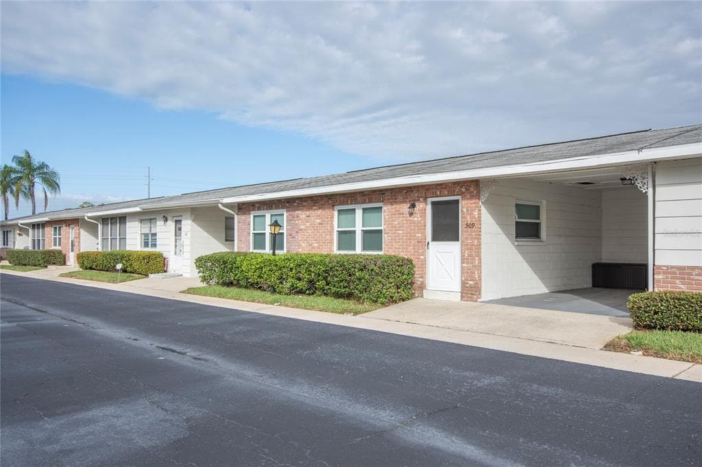 12400 PARK BLVD UNIT 509 SEMINOLE, FL 33772