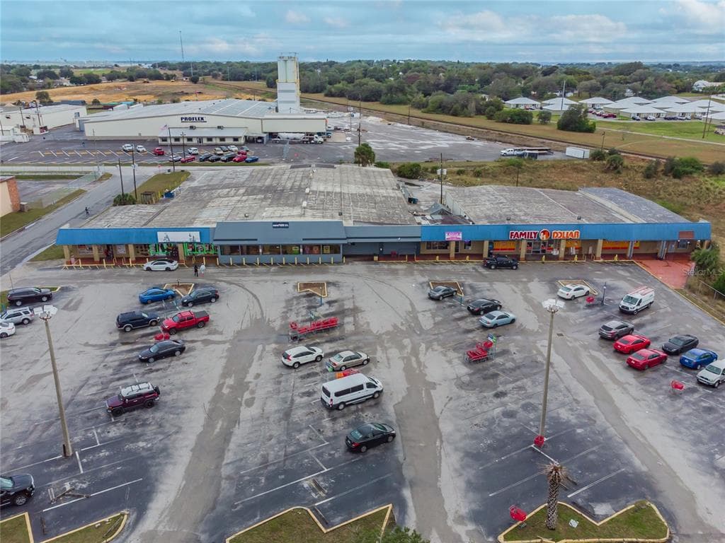1681 E HINSON AVENUE HAINES CITY, FL 33844