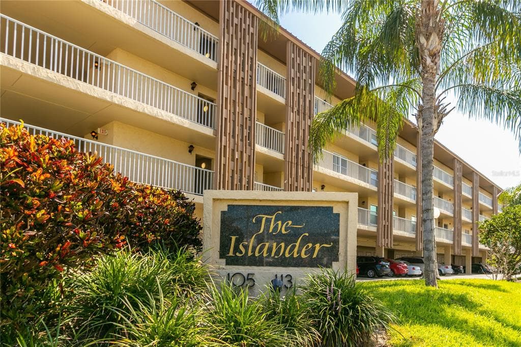 113 ISLAND WAY UNIT 245 CLEARWATER, FL 33767
